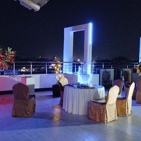 Grand Pearl Hotel & Banquet Lucknow Ngoại thất bức ảnh