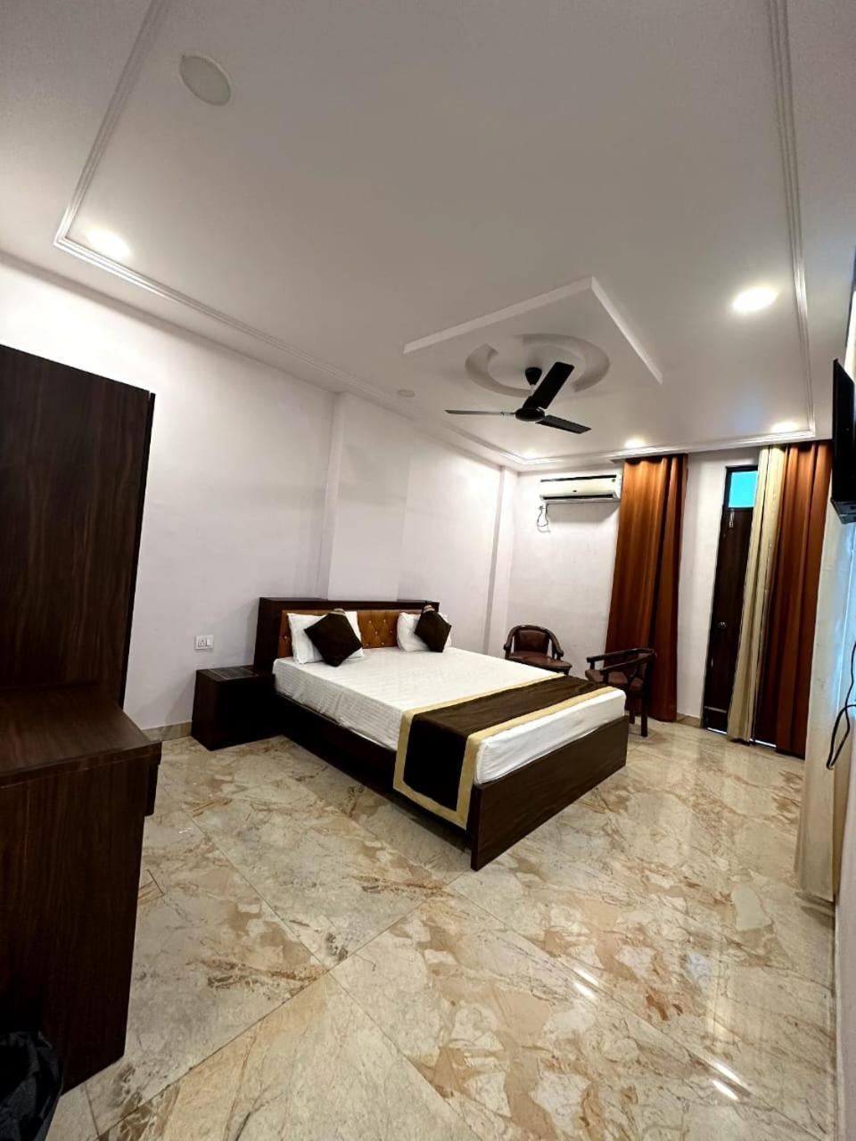 Grand Pearl Hotel & Banquet Lucknow Ngoại thất bức ảnh